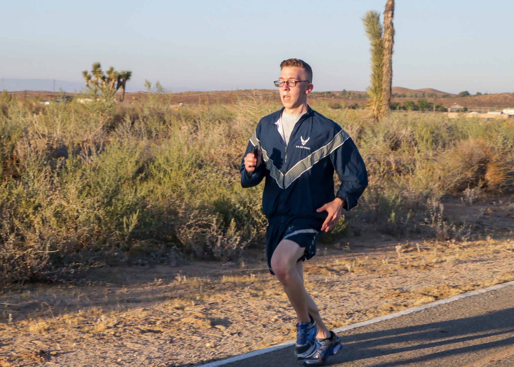 Team Edwards members run the Air Force Birthday 5k Run at Edwards Air Force Base, California, Sept. 18. (U.S. Air Force photo by Giancarlo Casem)