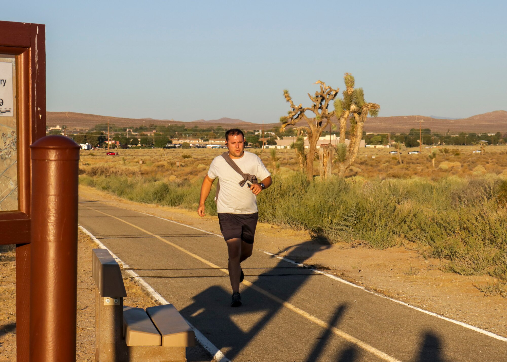 Team Edwards members run the Air Force Birthday 5k Run at Edwards Air Force Base, California, Sept. 18. (U.S. Air Force photo by Giancarlo Casem)