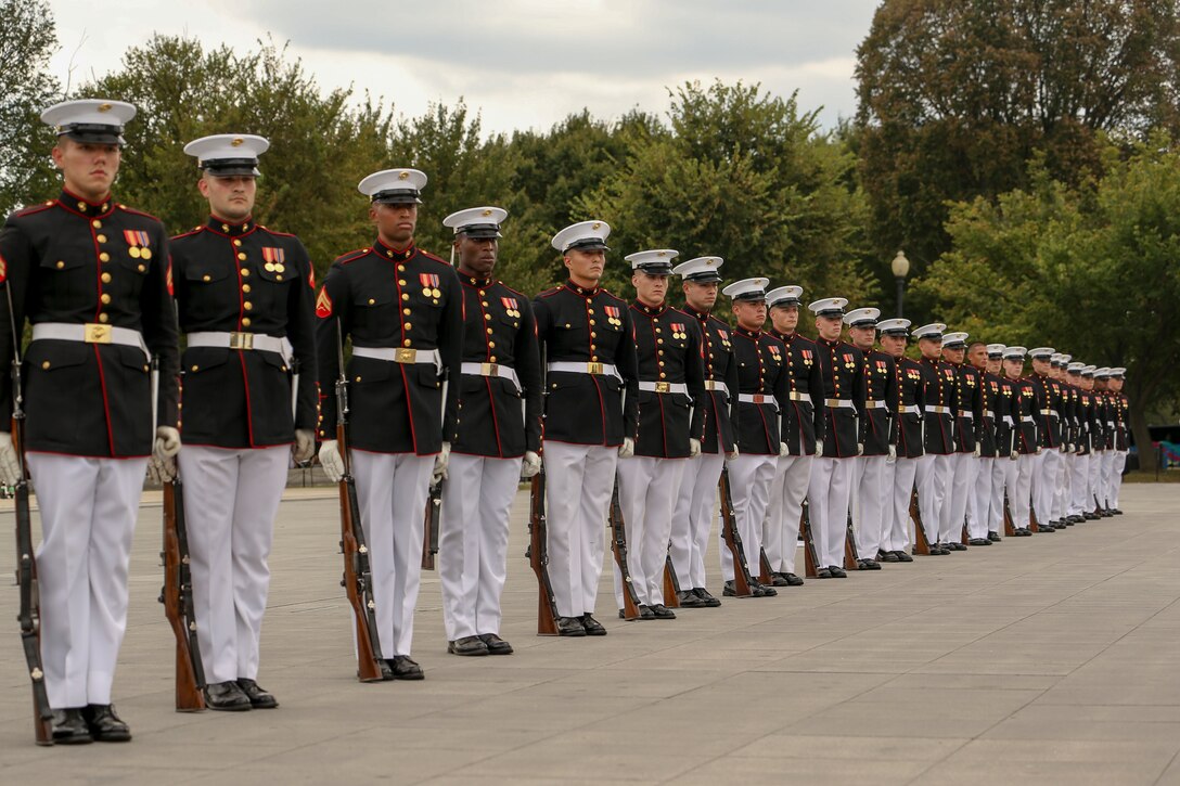 Marines with the U.S. Marine Corps Silent Drill Platoon perform their “long line” sequence during an honor flight at the Lincoln Memorial, Washington, D.C., Sept. 17, 2019. Honor Flights provide no cost transportation for U.S. military veterans to visit Washington D.C. and see the memorials of the respective wars they served in. (U.S. Marine Corps photo by Lance Cpl. Allen Sanders)