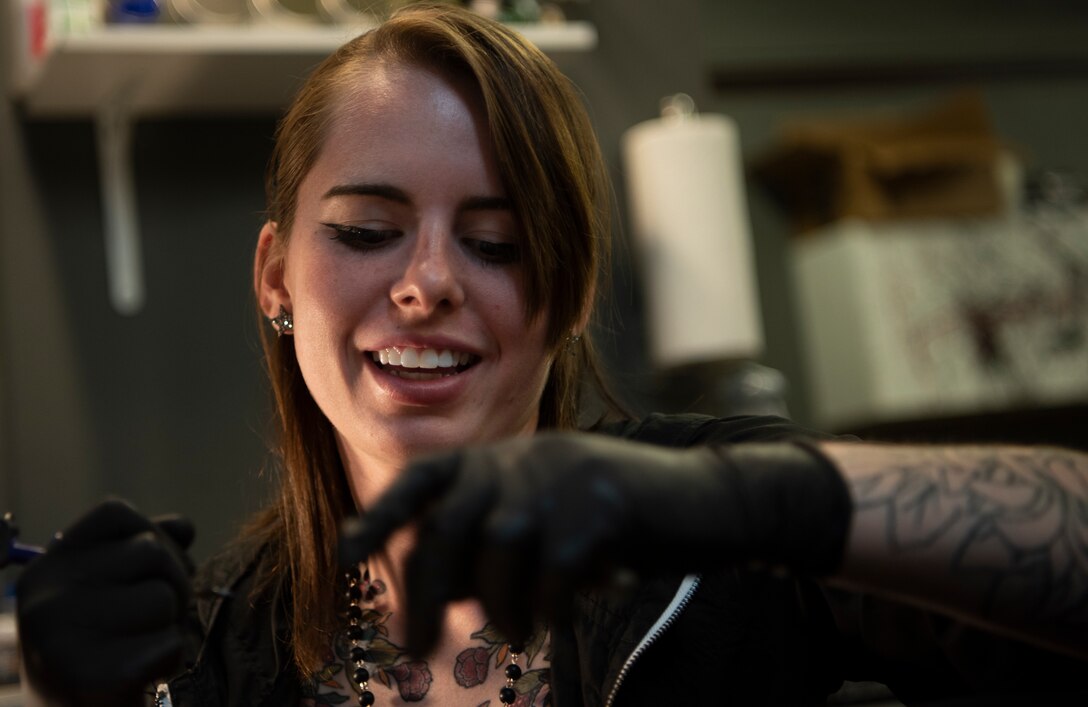 Part-time tattoo artist, full-time Airman