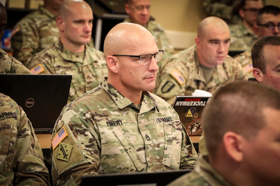 Division hosts Sabot Academy; prepares Soldiers for new Senior Gunner Course