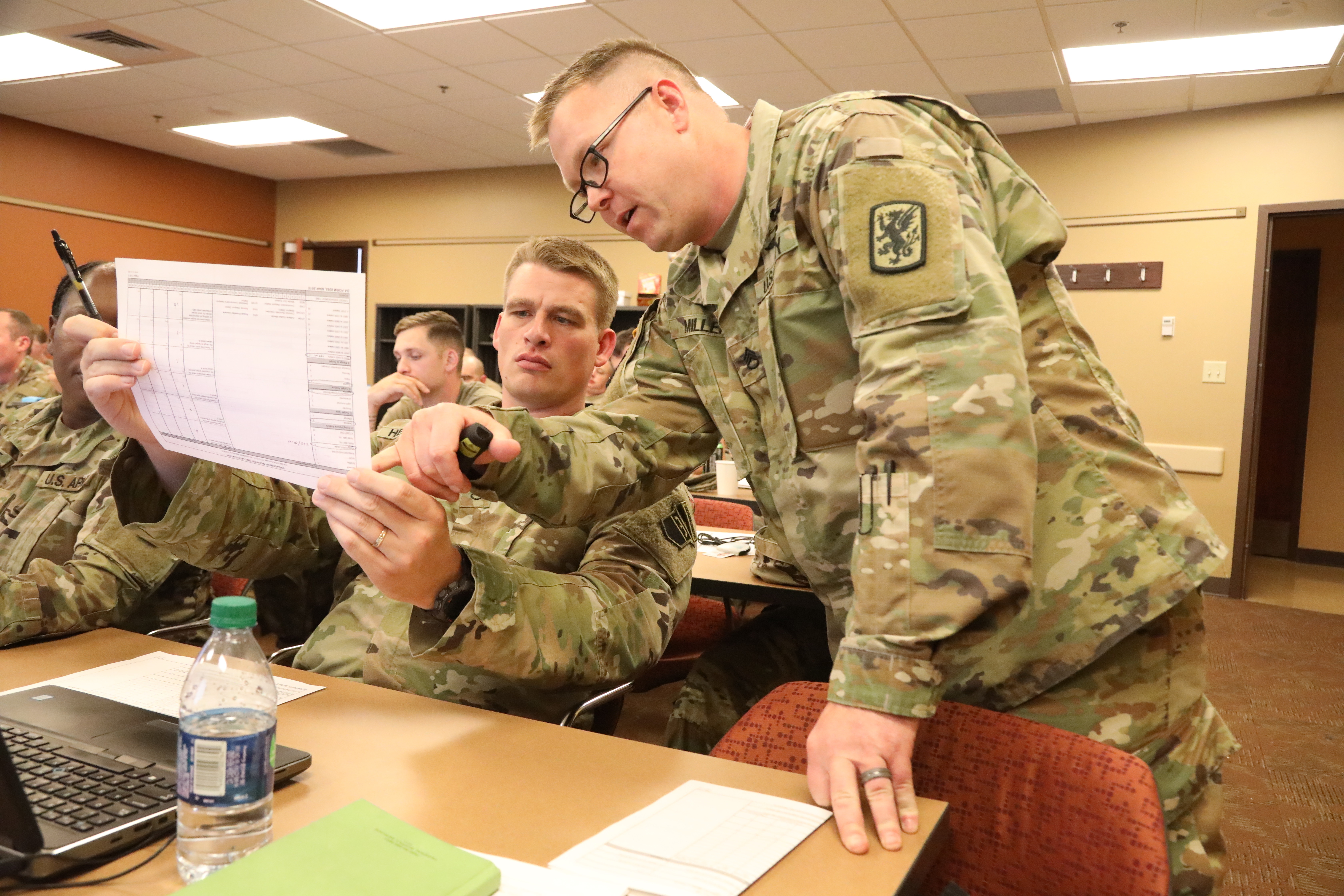 Division hosts Sabot Academy; prepares Soldiers for new Senior Gunner