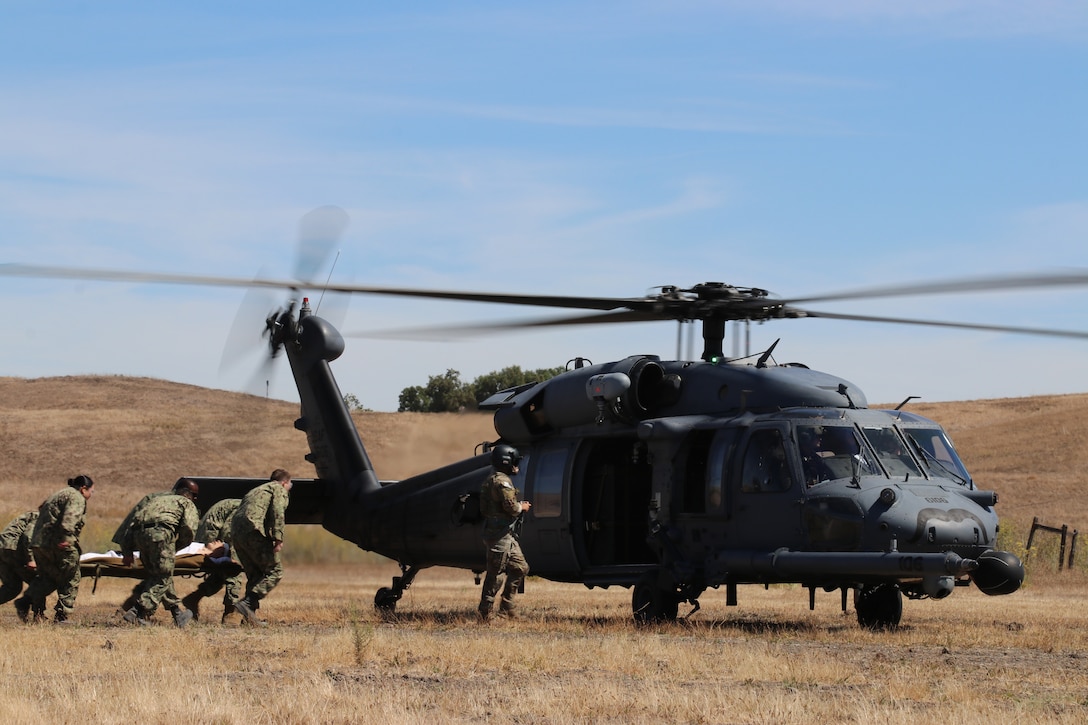 Sailors, Soldiers and Airmen train to save lives at Camp Parks