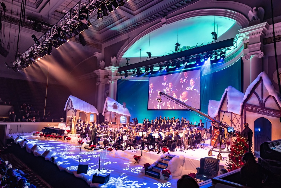 Image from The U.S. Air Force Band's 2018 Holiday Concerts at DAR Constitution Hall in Washington, D.C.