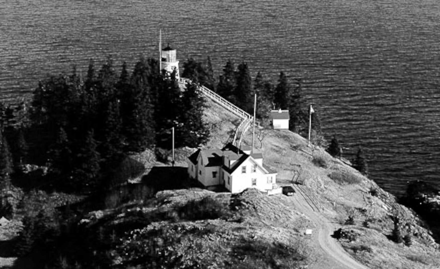 Owls Head Lighthouse > United States Coast Guard > Article Listings