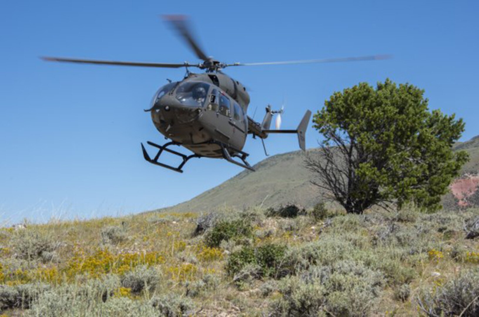 Students practice on mountainous landing zones during the weeklong training program at the High-Altitude Army National Guard Aviation Training Site in Gypsum, Colo., Aug. 27, 2019. HAATS instructs about 350 students per year across the U.S. military as well as from foreign militaries. It is mainly run by Colorado Army National Guard Soldiers.