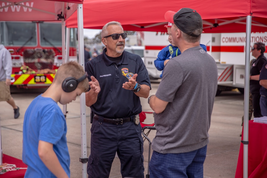 Southern California fire departments demonstrate their capabilities at the 2019 Marine Corps Air Station Miramar Air Show on MCAS Miramar, Calif., Sept. 27. This year’s air show honors first responders by featuring several performances and displays that highlight first responders and their accomplishments.