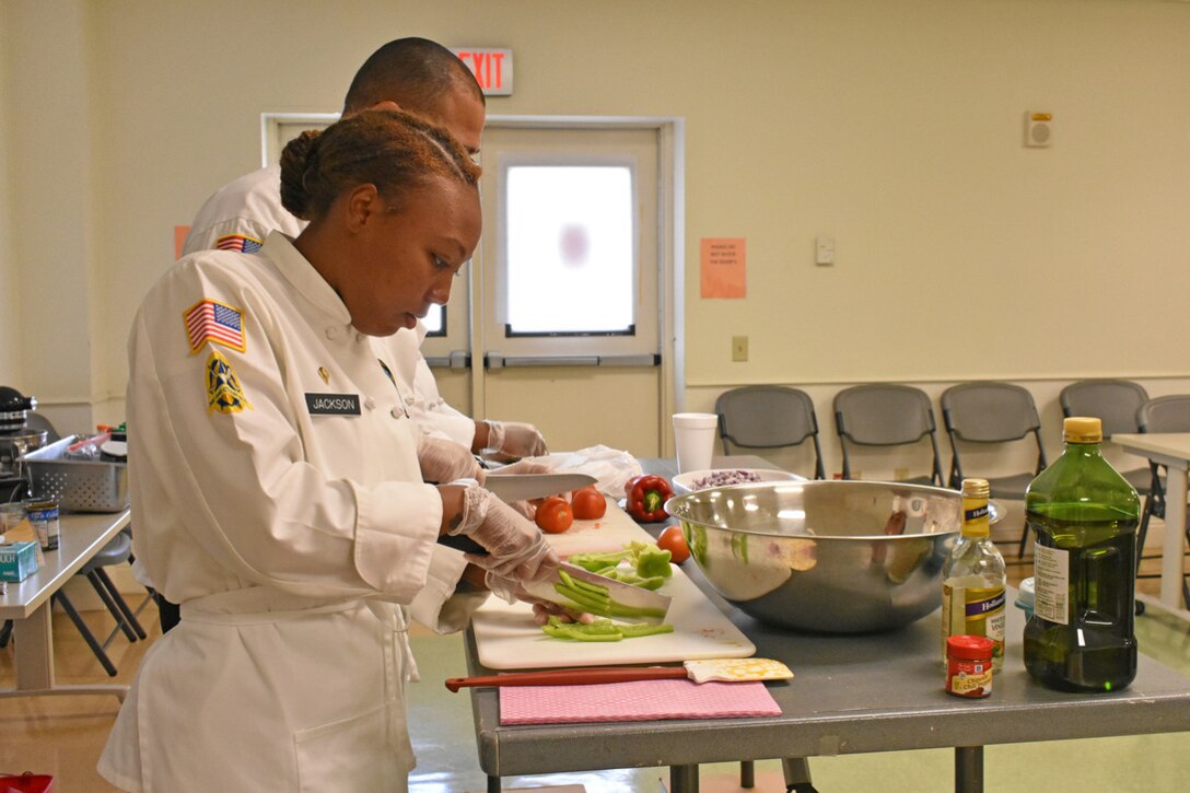 Resilience expo scores a touchdown with Soldiers, families