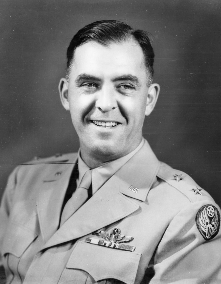 Maj Gen Howard M. Turner