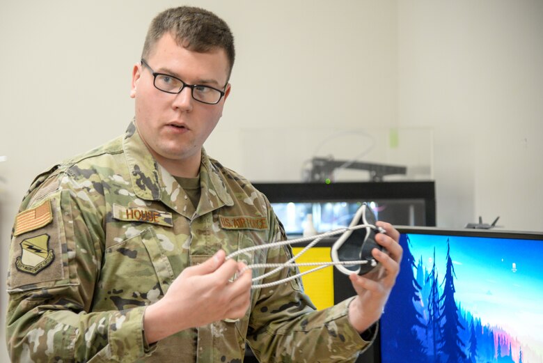 388th Fw Maintainers Using 3d Printer To Supply Masks Air Combat