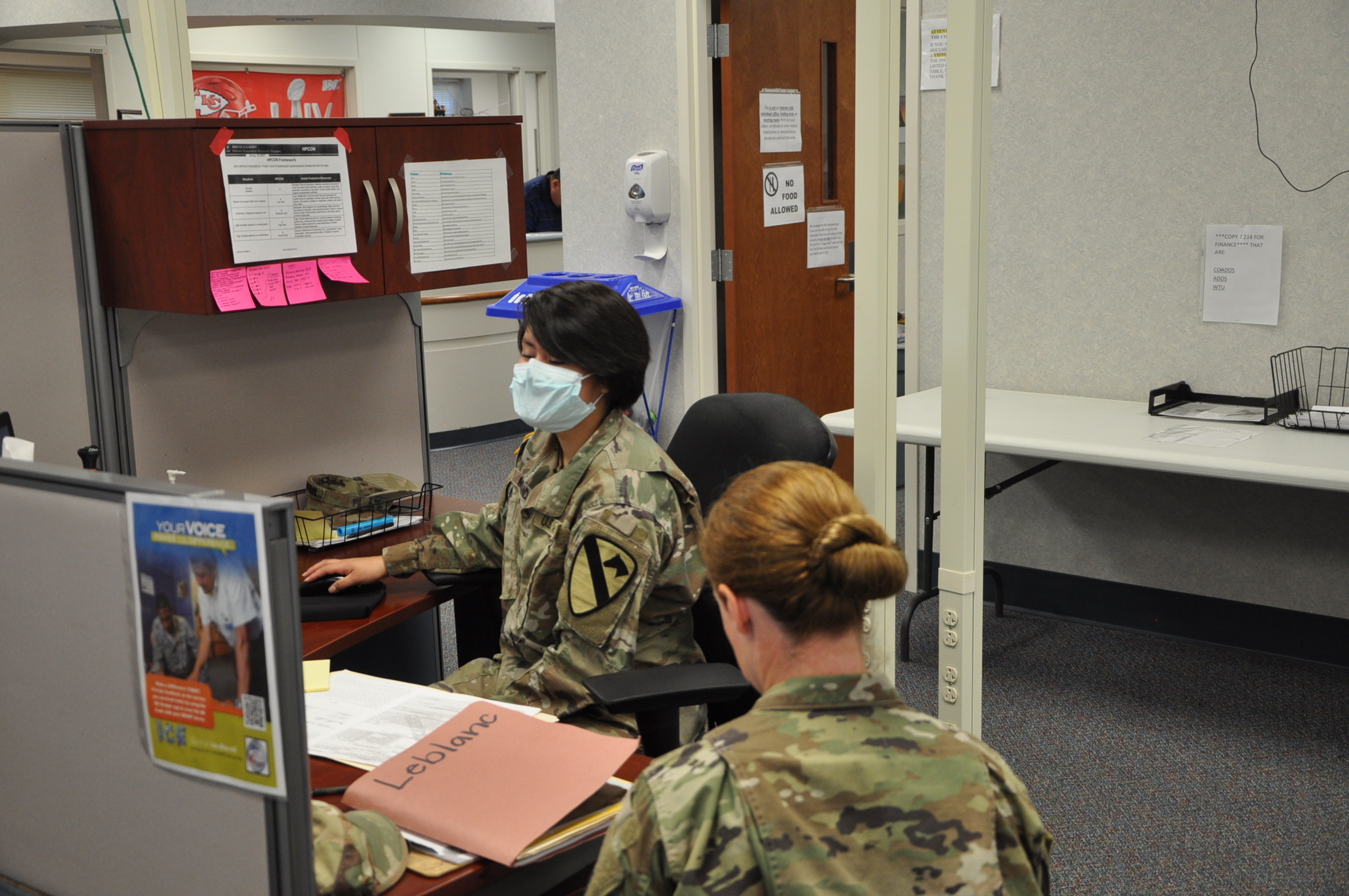 Soldiers returning home after release from quarantine > U.S. Army Reserve > News