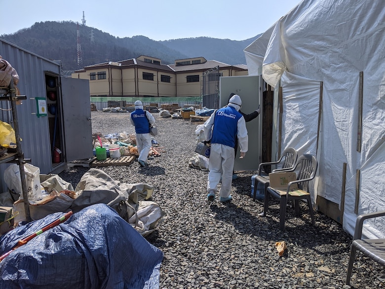 The U.S. Army Corps of Engineers, Far East District Southern Resident Office
facilitated a certified decontamination team to clean a project site at Camp
Walker, South Korea after a contractor employee tested positive for COVID
19, Mar. 2020.
