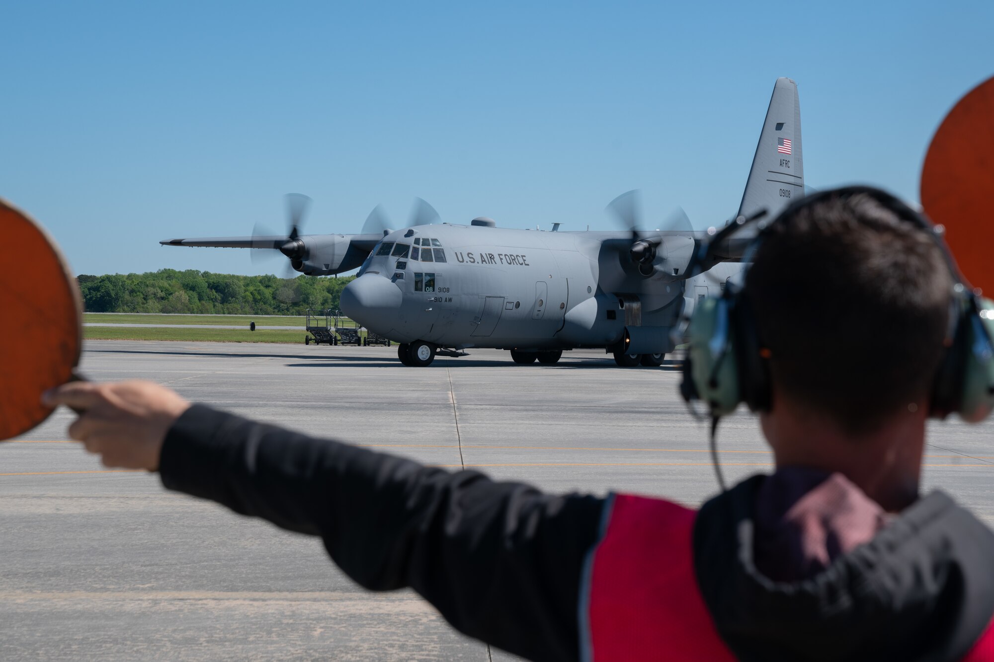 C-130 aircrew continues FCF mission