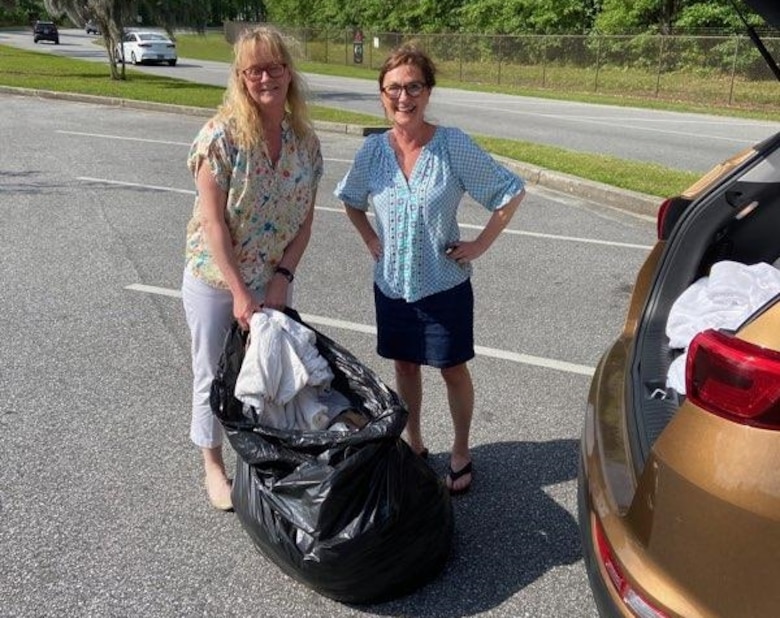 Teaming up to make masks