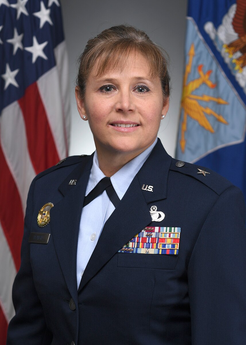 Brig Gen Leslie Beavers Bio Photo