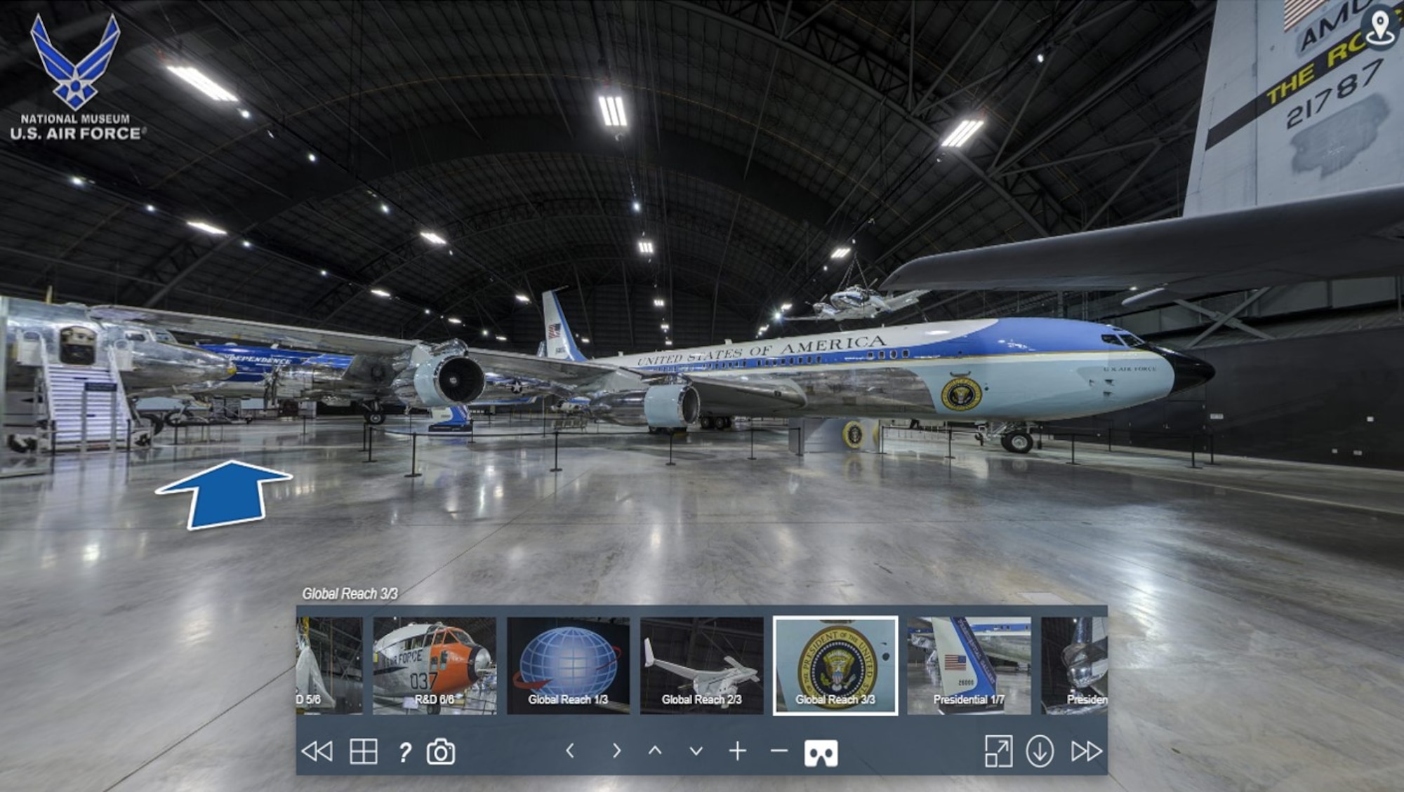 Image of virtual tour of the Presidential Gallery featuring Air Force One.