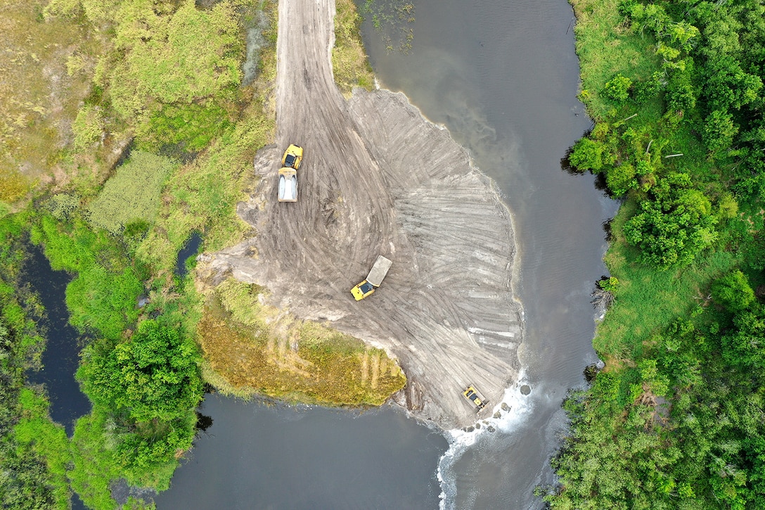 Kissimmee River Restoration Project Construction - Reach II North Plug