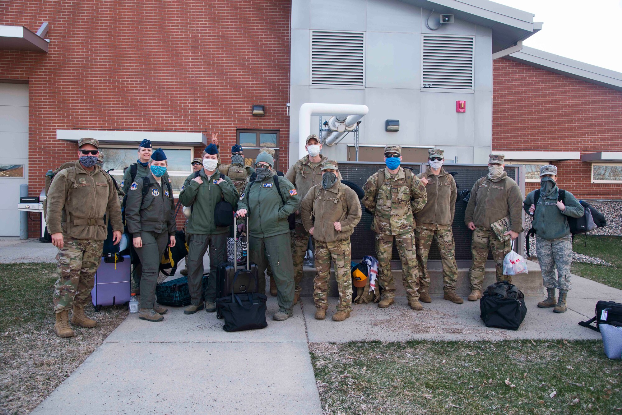 934th Aeromedical Evacuation Squadron Airmen Deploy