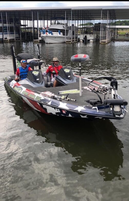 Hooked How One Army Recruiter Inspires Others Through Fishing U S 