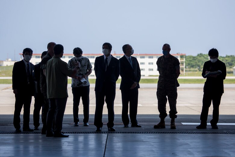 Okinawa Vice Gov. Kiichiro Jahana visits MCAS Futenma