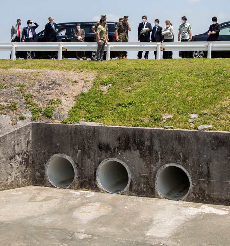 Okinawa Vice Gov. Kiichiro Jahana visits MCAS Futenma