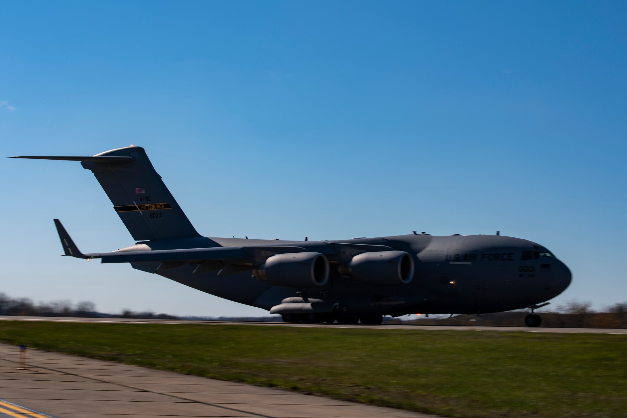 A C-17 Globemaster III assigned to the 911th Airlift Wing takes off while departing Pittsburgh International Airport Air Reserve Station, Pennsylvania, April 22, 2020.