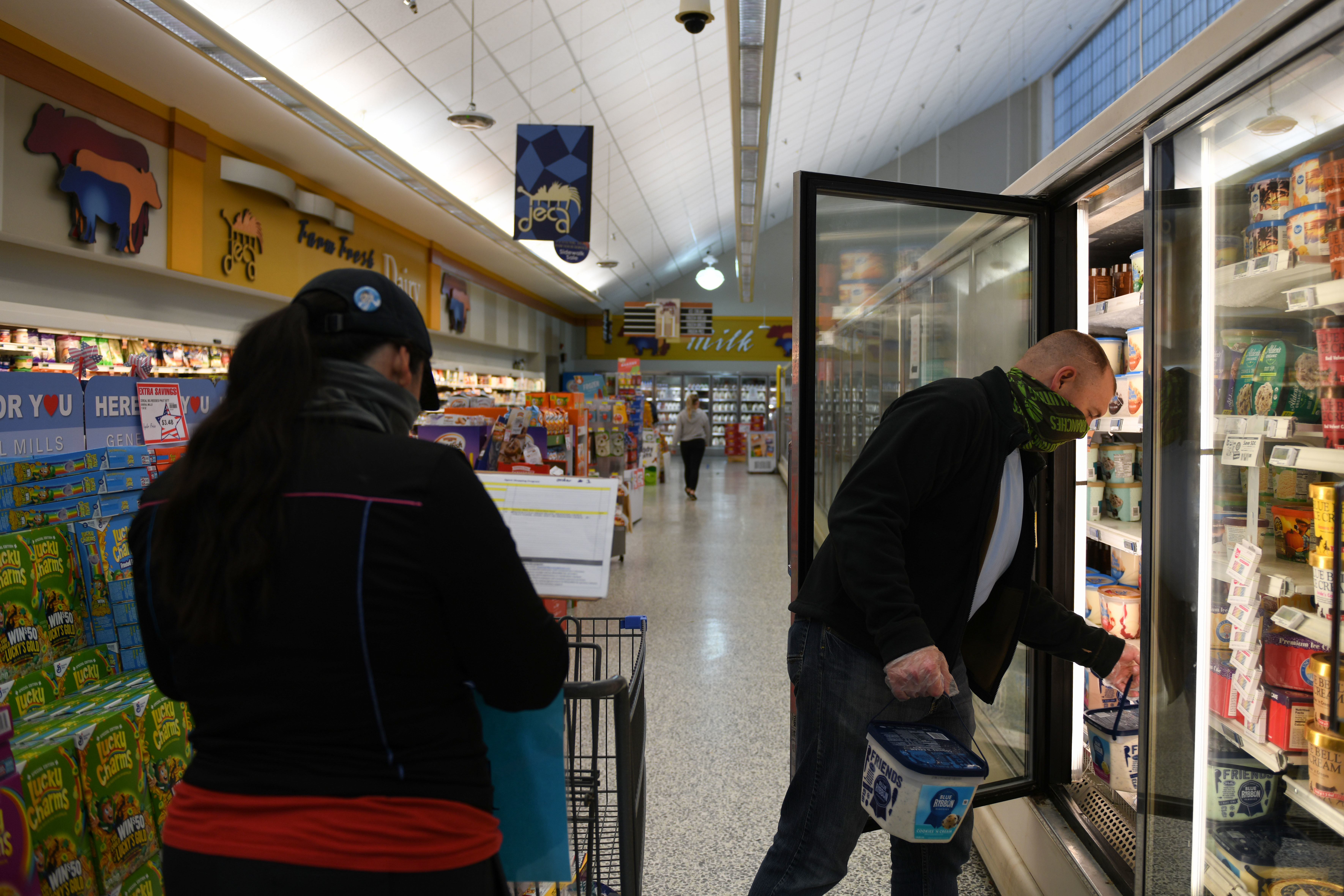Agent Shopping Service LRAFB Commissary offers other venues amid