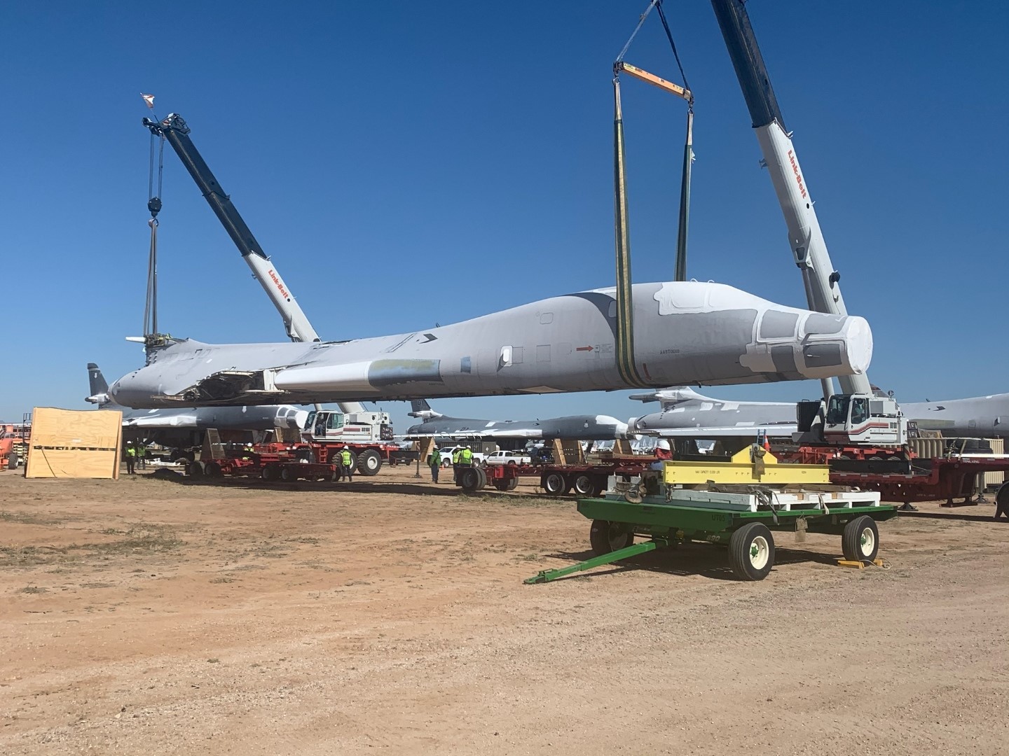 Air Force partners with NIAR to create B-1B 