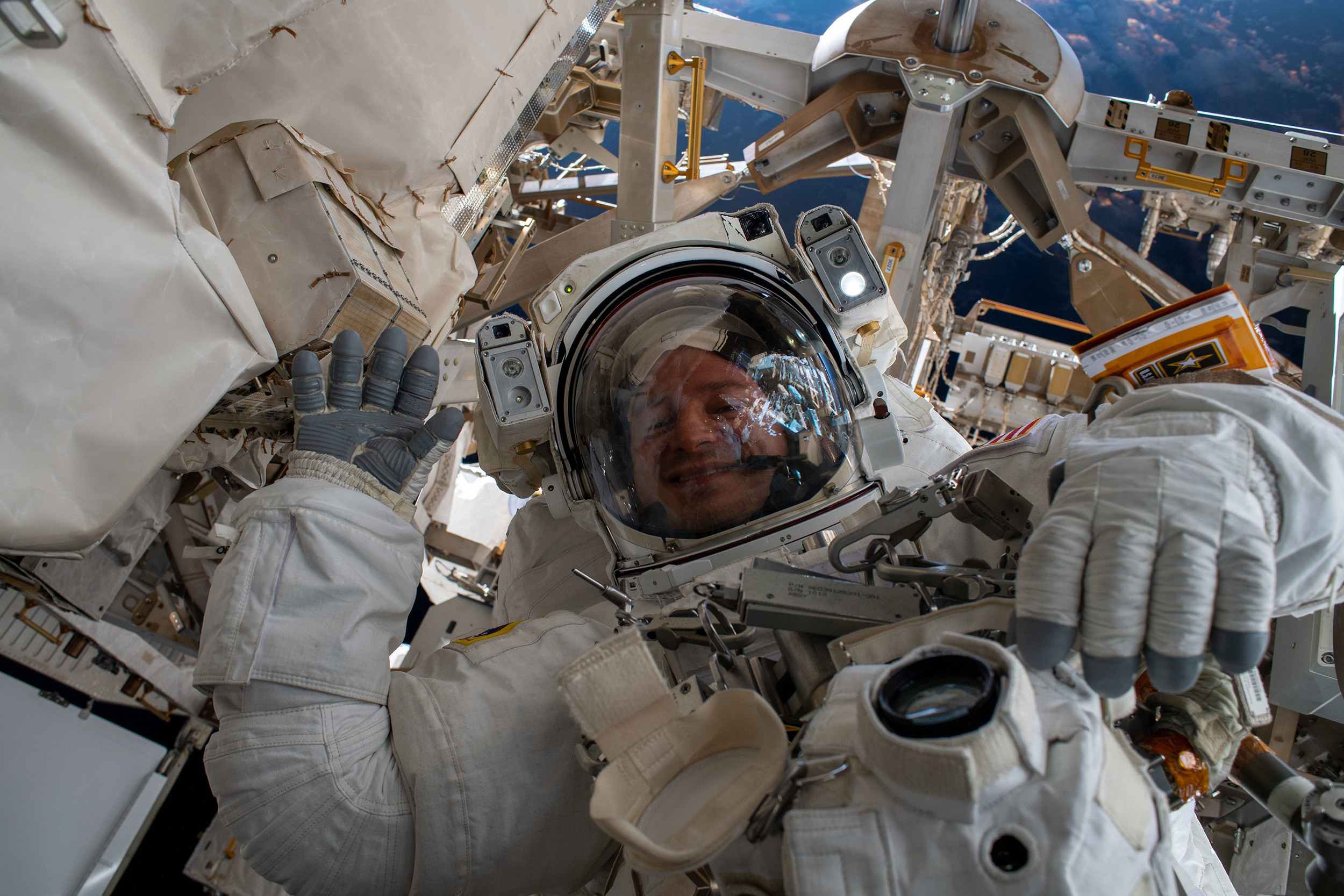 Army Astronaut Returns From Historic Nine-Month Space Voyage > U.s.  Indo-Pacific Command > 2015