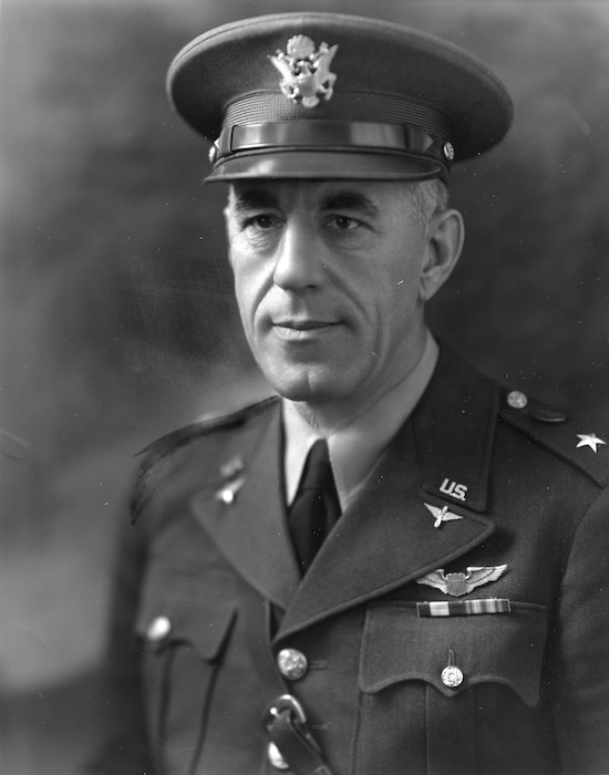 This is the official portrait of Maj. Gen. Frederick Martin.