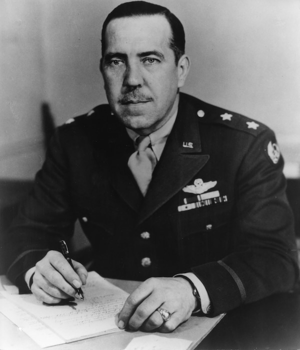 This is the official portrait of Maj. Gen. Robert B. Williams.