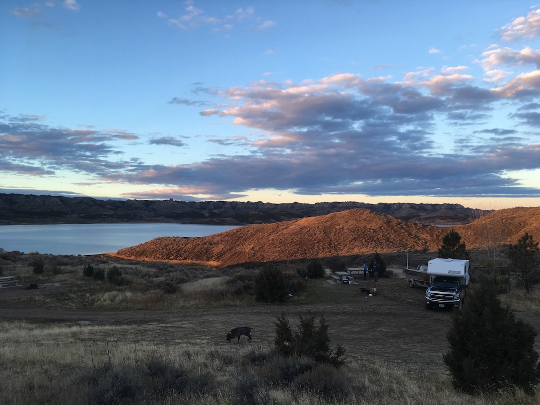 Campers at Bonetrail on Fort Peck Lake