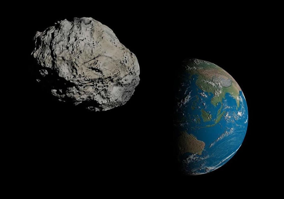 An asteroid on collision trajectory with Earth