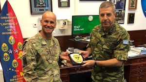 Chief of the Hellenic Army Visits U.S. Army Europe