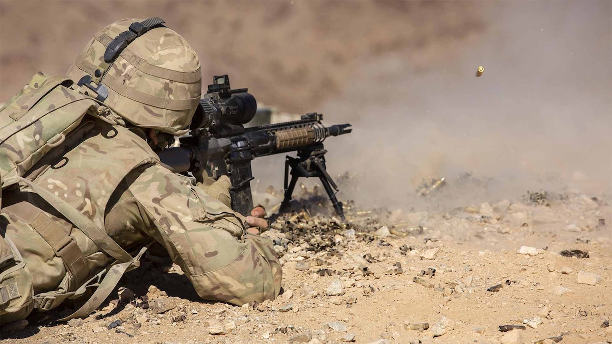 British Royal Marines conduct an assault on Range 205 as part of Exercise Black Alligator aboard the Marine Corps Air Ground Combat Center, Twentynine Palms, Calif., Sept. 14, 2016.