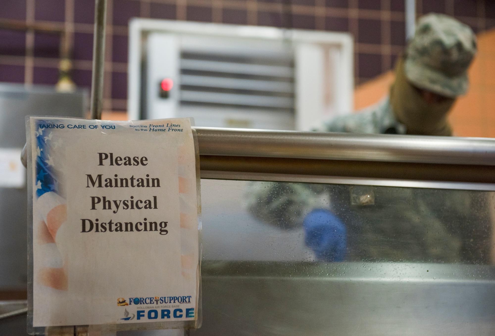 Holloman dining facility adjusts to pandemic