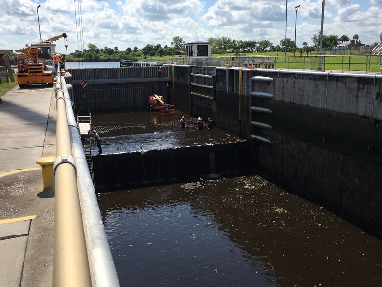 Equipment lowered into the chamber for inspections and repairs. This is what the bottom of a lock looks like – it’s not flat!