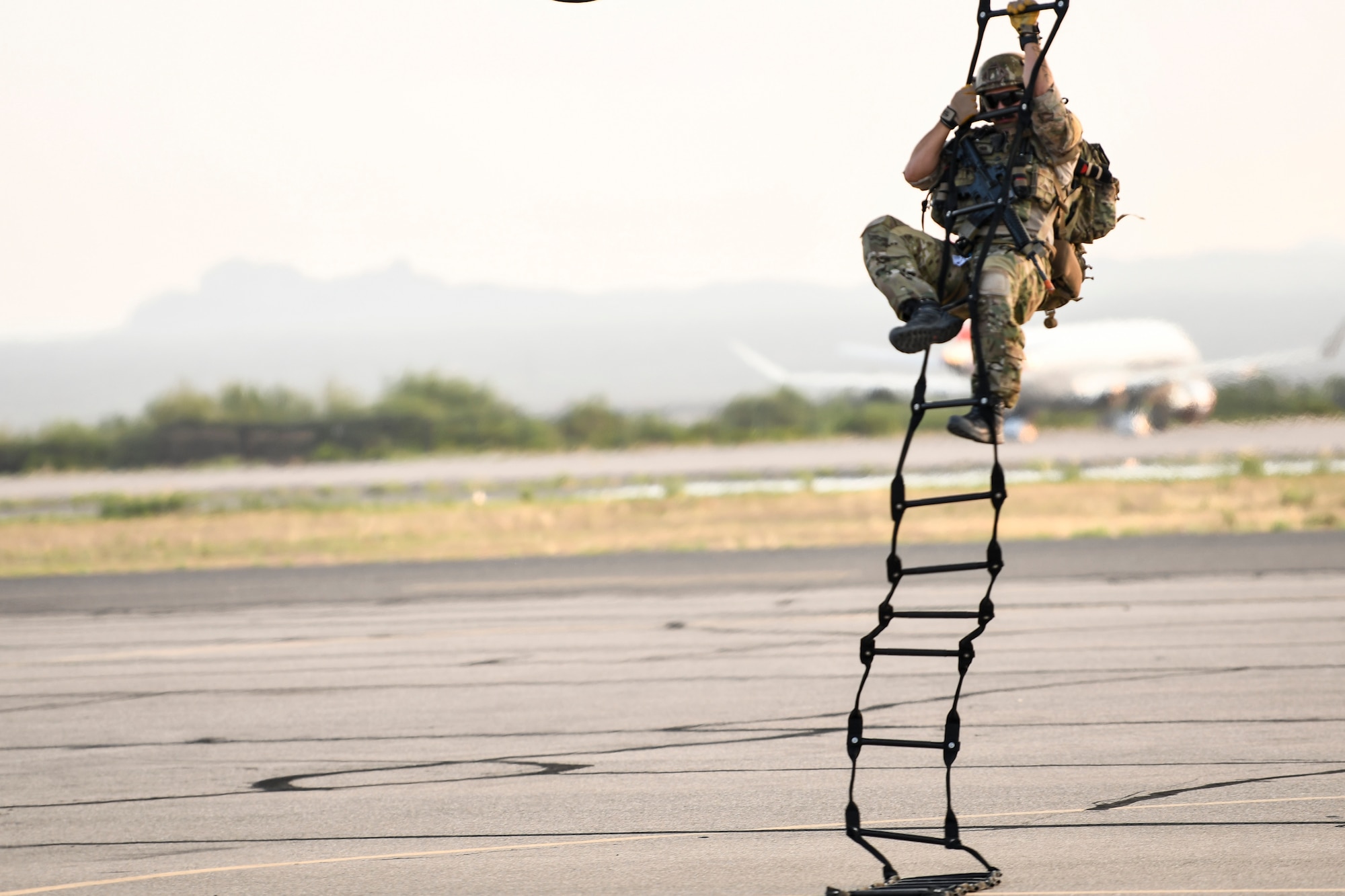 An Airman executes rescue tactics