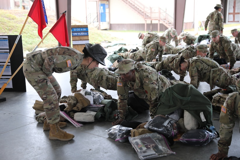 98th Training Division (Initial Entry Training) drill sergeant serves as senior drill sergeant leader at Drill Sergeant Academy