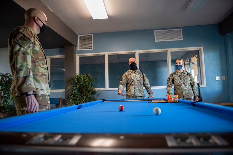 49th Wing leadership visits 16th Training Squadron