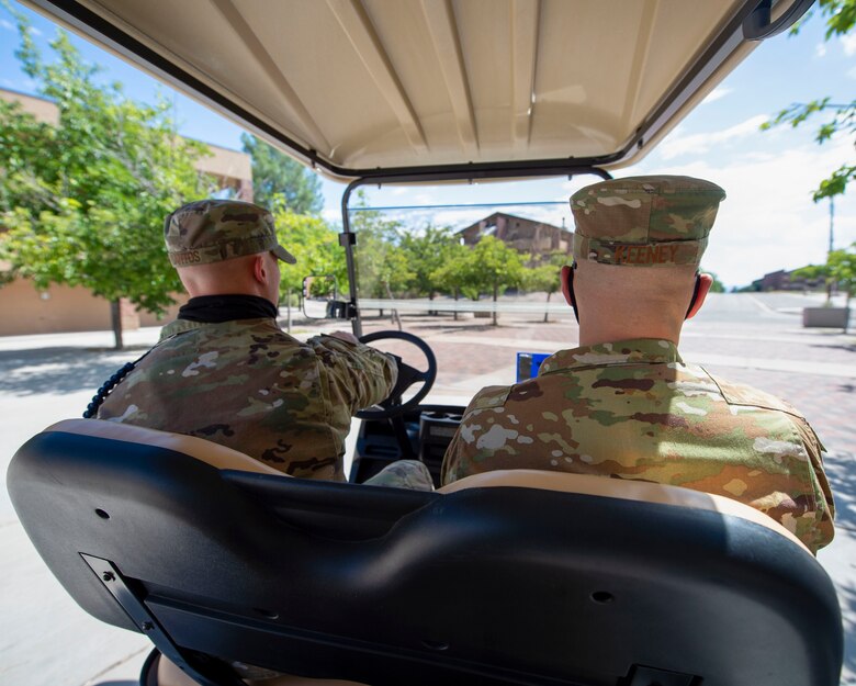 49th Wing leadership visits 16th Training Squadron