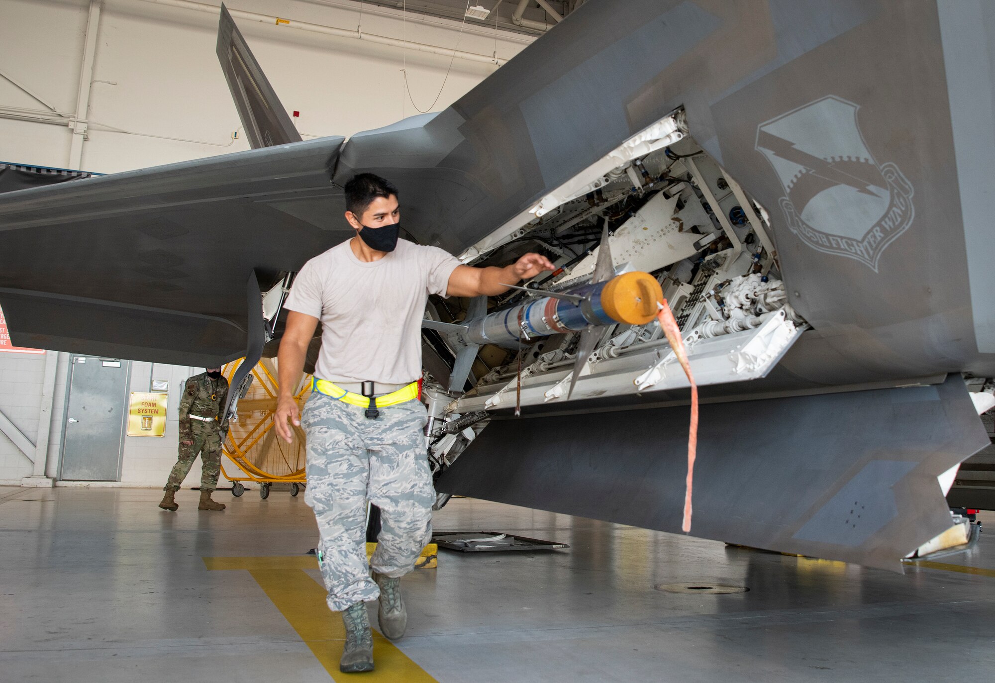 F-22 Weapons Load