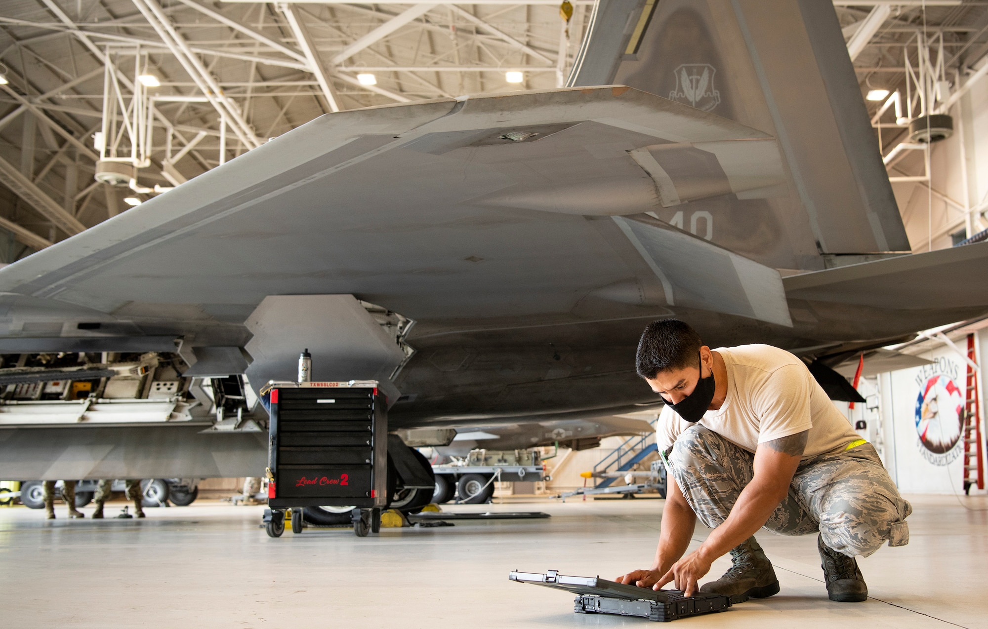 F-22 Weapons Load