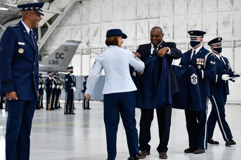 CMSgt Bass installed as the Air Force's 19th Chief Master Sergeant