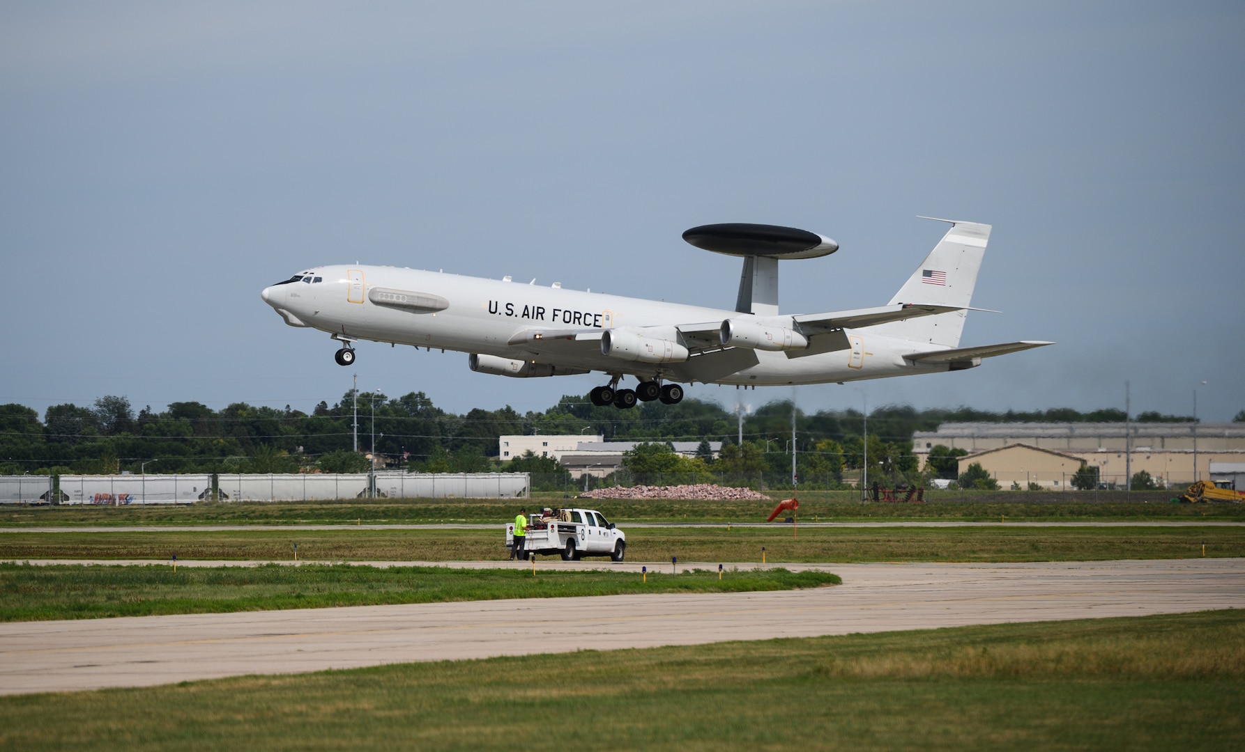 114th Fighter Wing Trains With Awacs Reserve Squadron National Guard Guard News The National Guard