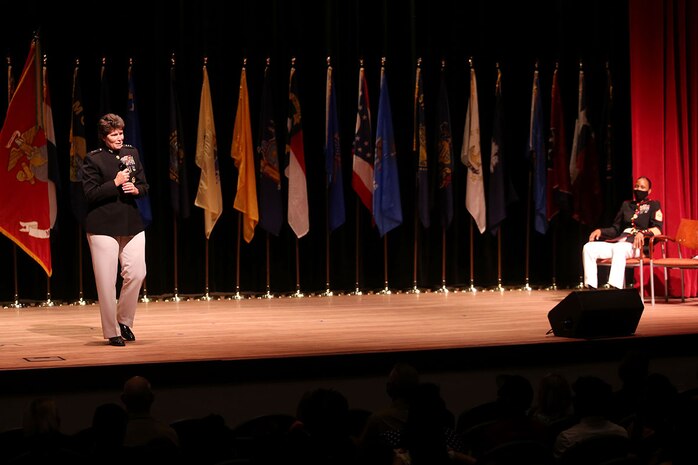 MCSC bids farewell to sergeant major, welcomes replacement
