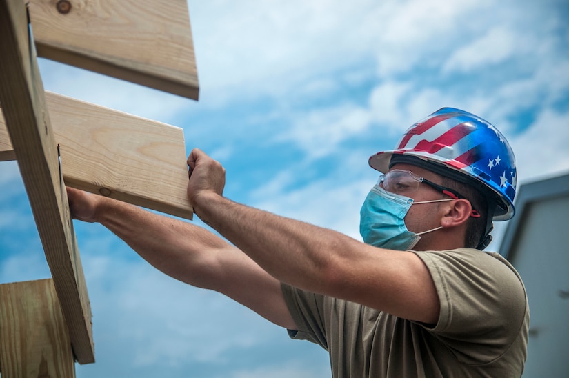 338th Engineer Company builds gazebo as part of annual training