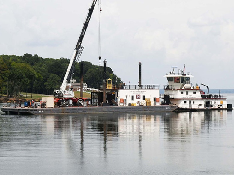USACE barge transports debris screen at Wilson Lock