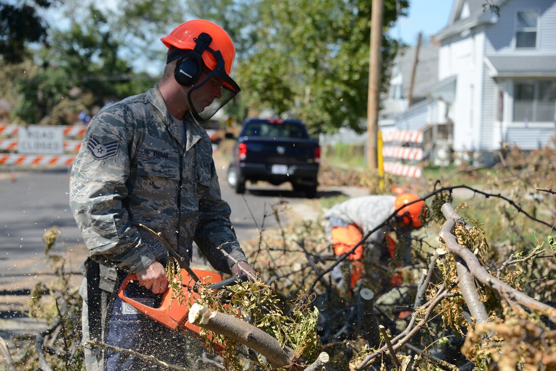 Chain saw