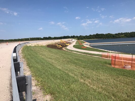 Maintenance repairs on Longview Dam